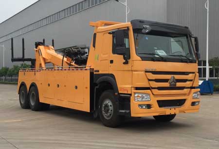 重汽豪沃后雙橋拖吊聯(lián)體清障車專威牌HTW5250TQZTZ型清障車