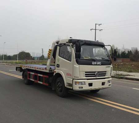 東風黃牌1拖2平板清障車專威牌HTW5080TQZPE型清障車